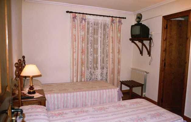 Hostal Las Coronas Sos del Rey Católico Exterior foto
